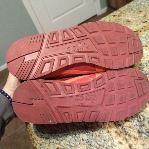 Diadora N92 Cherry Red Men's 9 Wm 11 Running Classic Sneaker - Picture 11 of 12